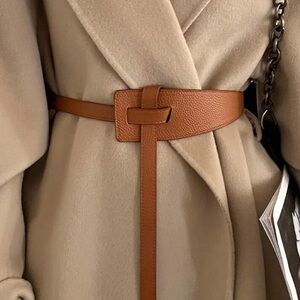 Elegant Tan Leather Belt